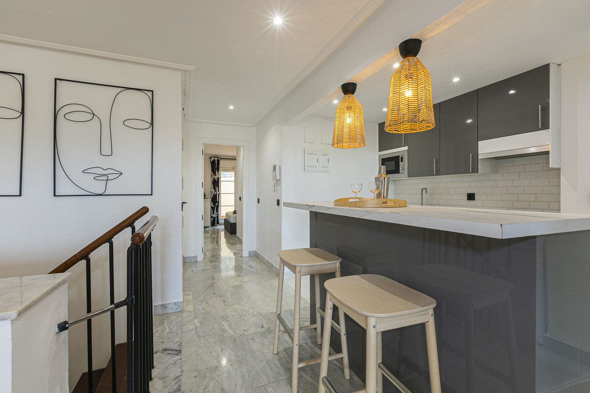 2 Bedroom Apartment for Sale in Nueva Andalucía — 9