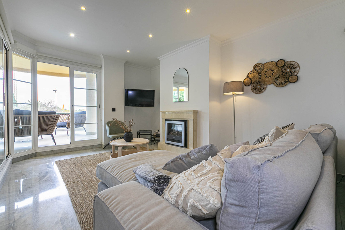 2 Bedroom Apartment for Sale in Nueva Andalucía — view 10