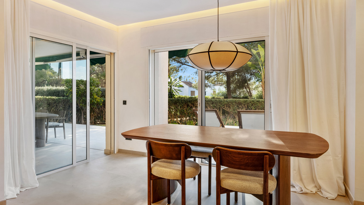 3 Bedroom Apartment for Sale in Nueva Andalucía — 7