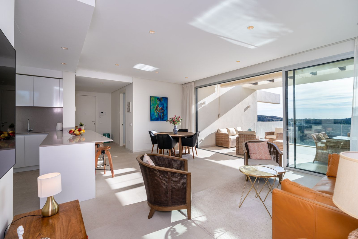 3 Bedroom Apartment for Sale in Benahavís — 4