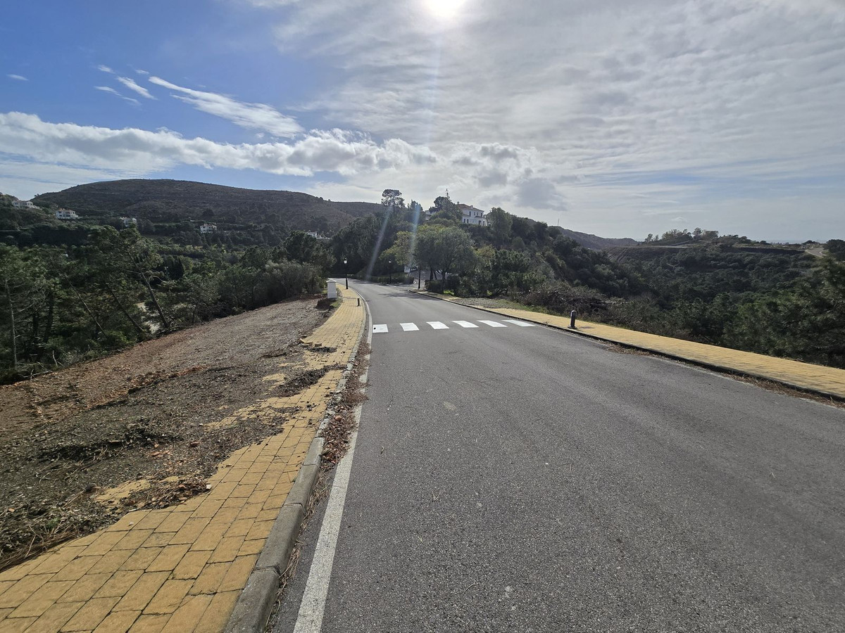 Plot for Sale in Benahavís — 3