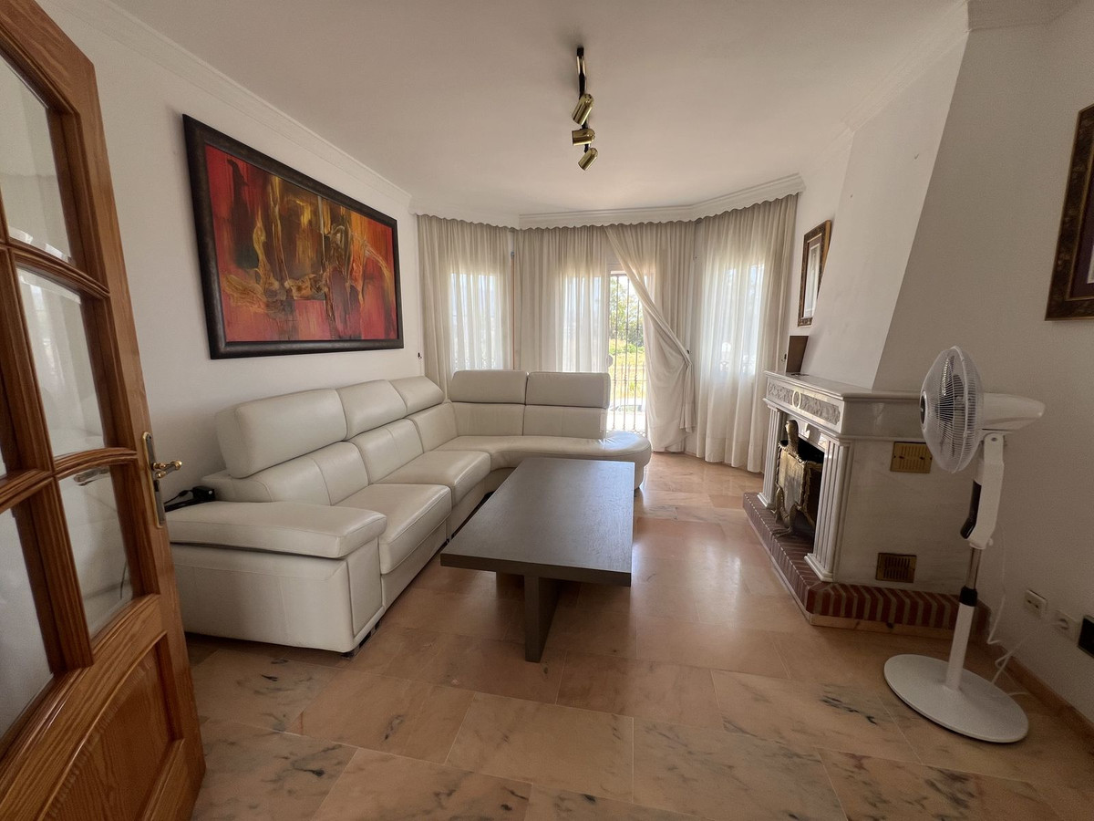 5 Bedroom Villa for Sale in San Pedro de Alcántara — 5