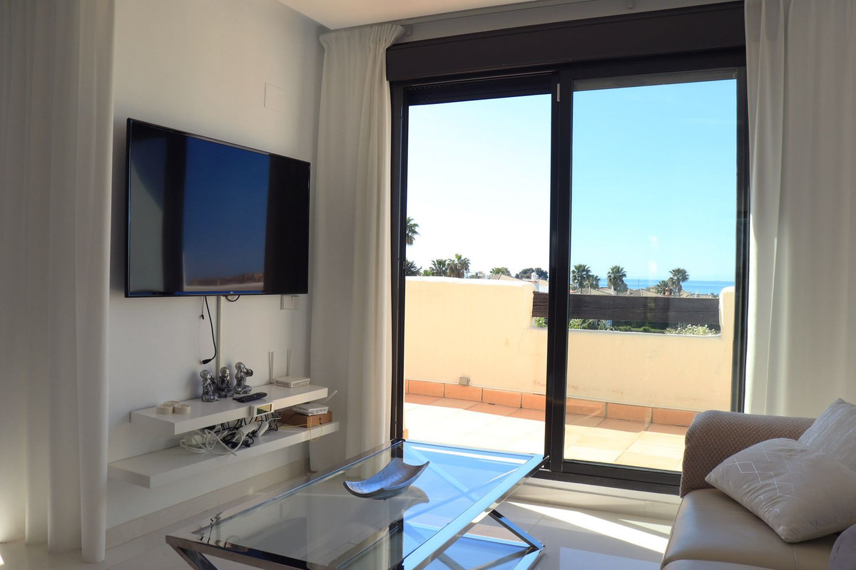 3 Bedroom Villa for Sale in Estepona — 2