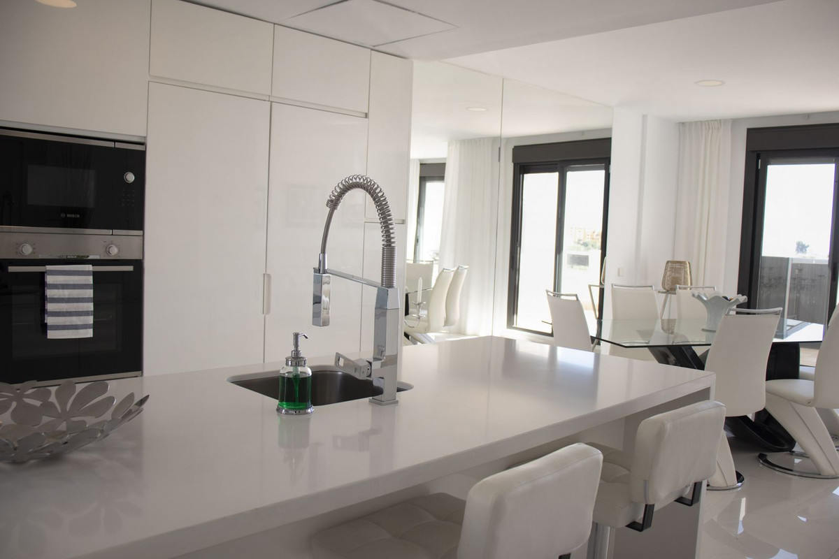 3 Bedroom Villa for Sale in Estepona — 3