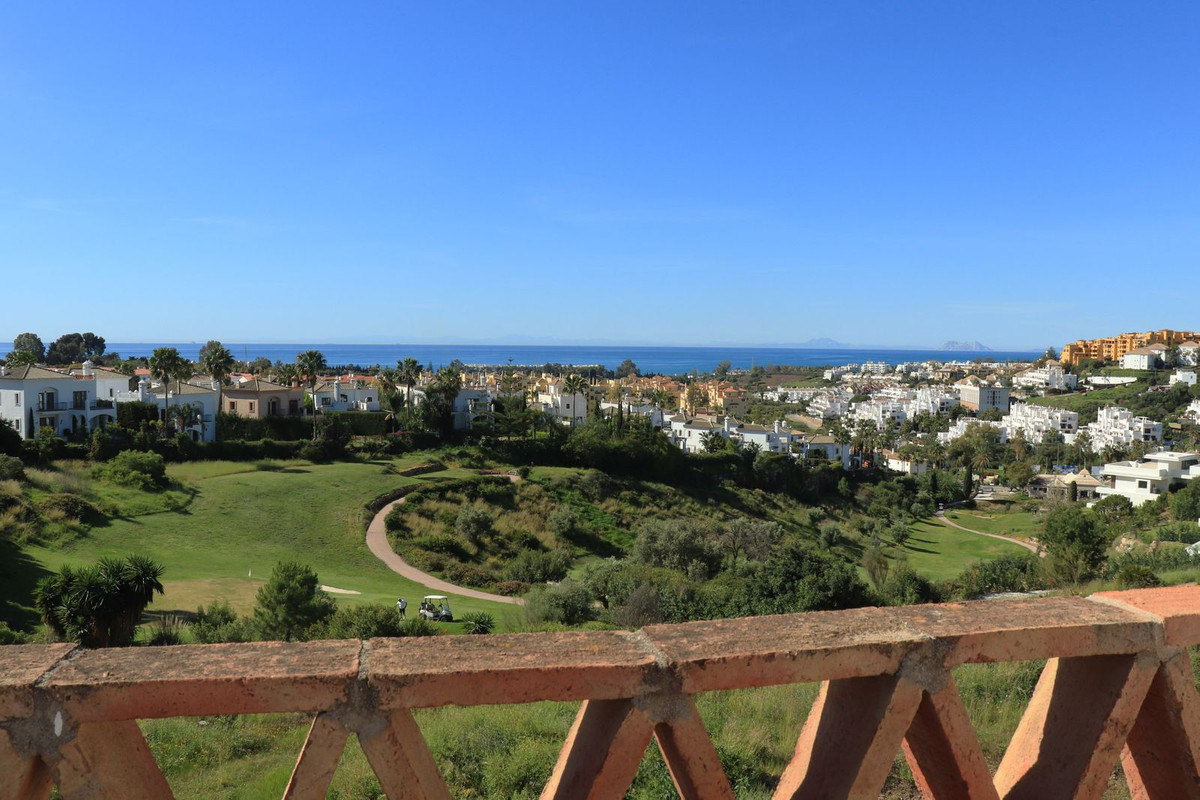 3 Bedroom Villa for Sale in Estepona — view 10