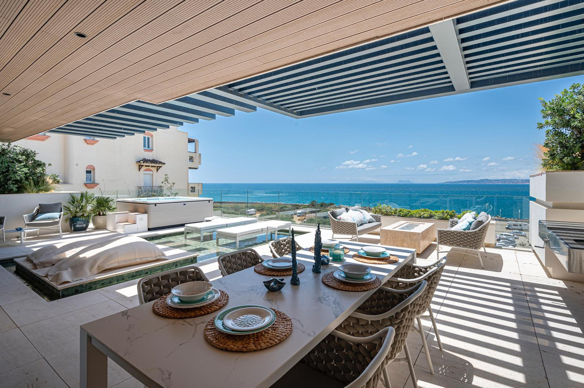 2 Bedroom Apartment for Sale in Estepona — 2