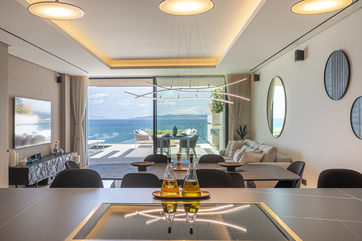 2 Bedroom Apartment for Sale in Estepona — 5