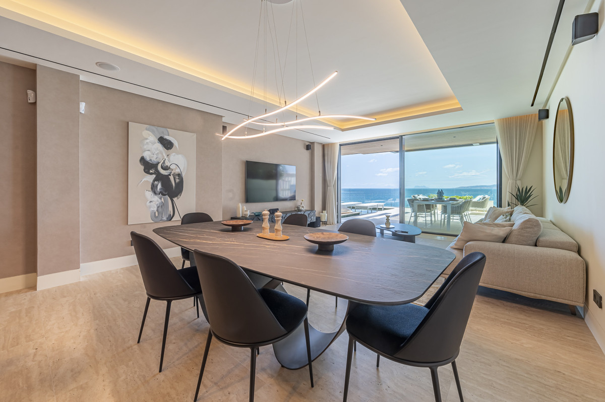 2 Bedroom Apartment for Sale in Estepona — 9