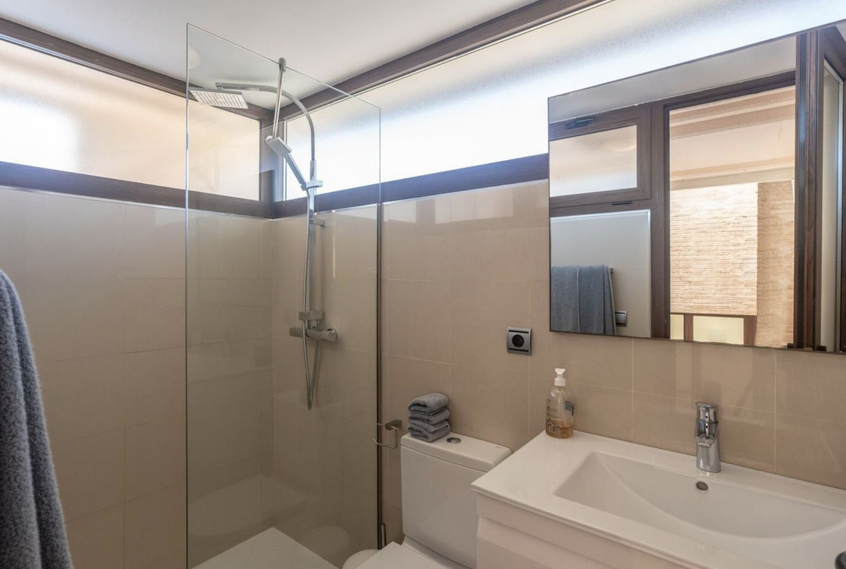 2 Bedroom Apartment for Sale in New Golden Mile — view 10