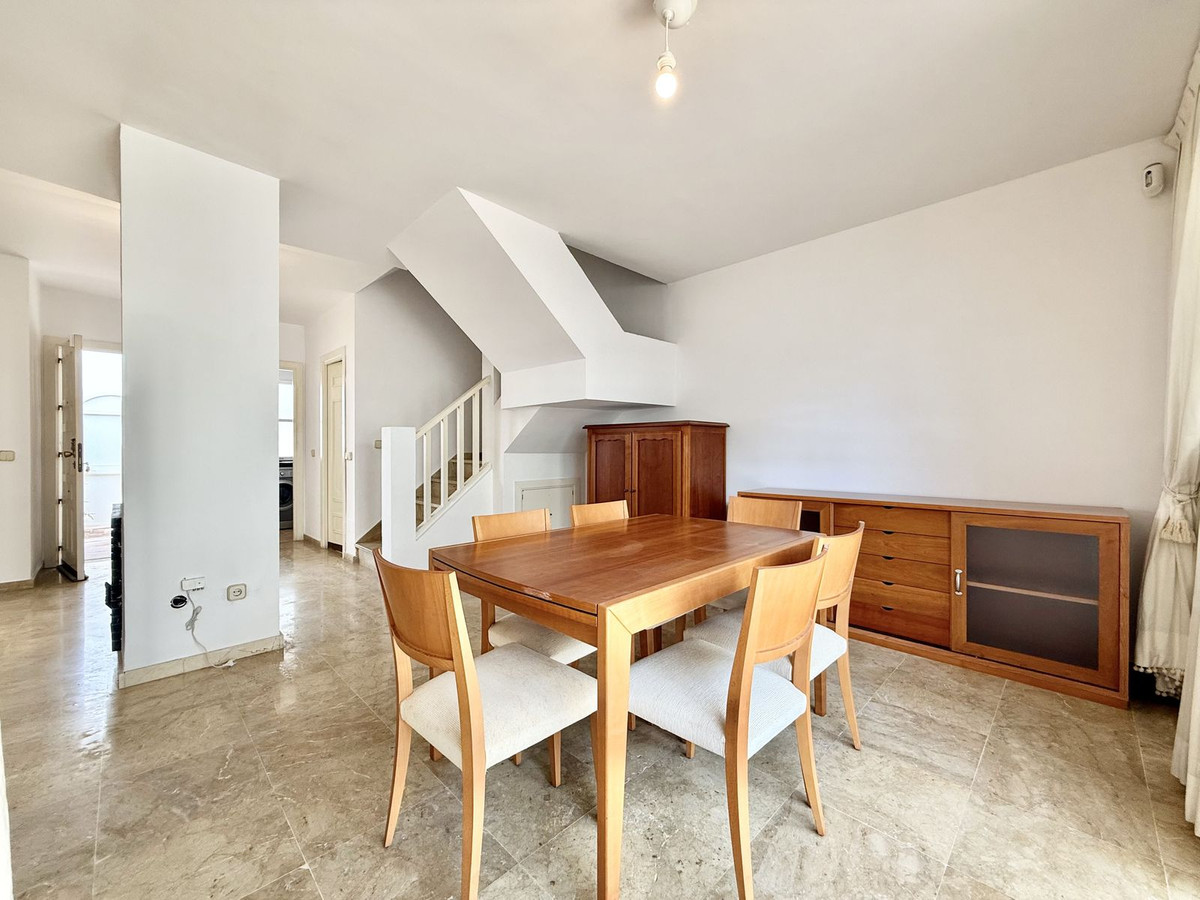 3 Bedroom Villa for Sale in Nueva Andalucía — 8