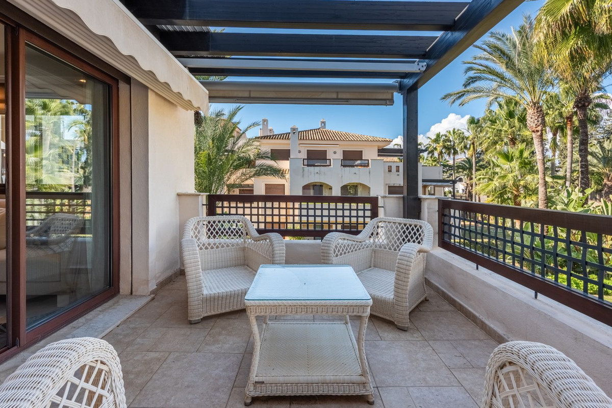 2 Bedroom Apartment for Sale in Nueva Andalucía — 6