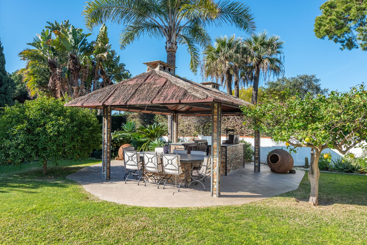 3 Bedroom Villa for Sale in The Golden Mile — 2
