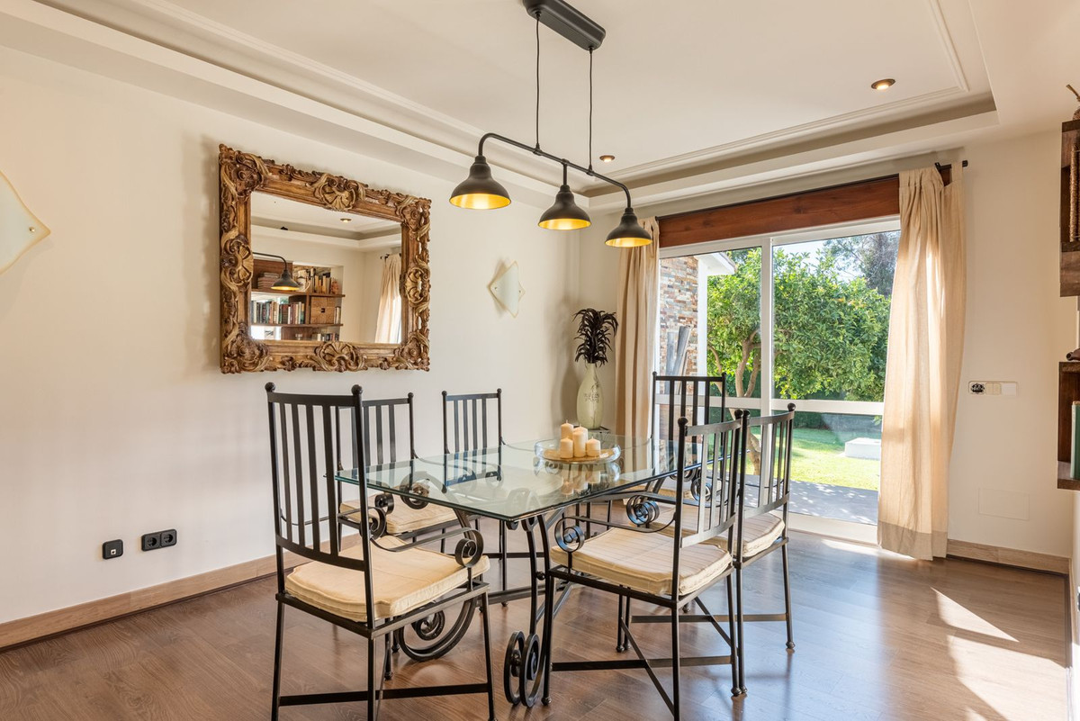 3 Bedroom Villa for Sale in The Golden Mile — 7