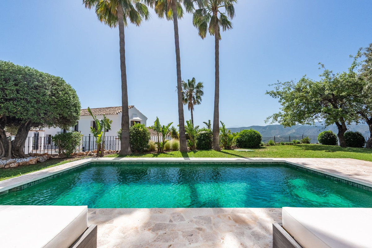 3 Bedroom Villa for Sale in Istán