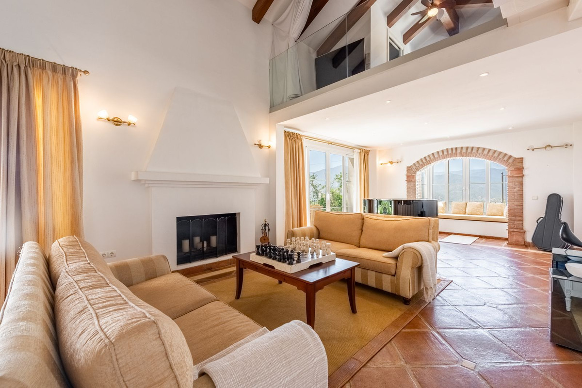 3 Bedroom Villa for Sale in Istán — 7