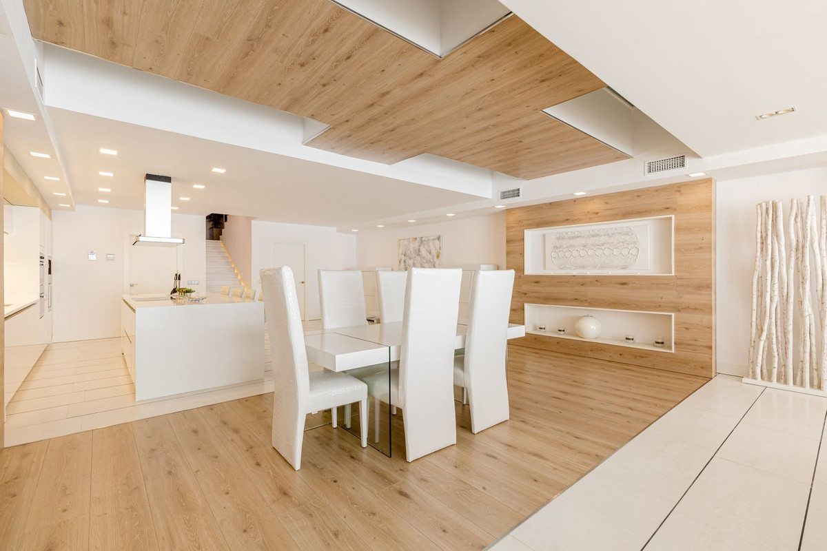 3 Bedroom Apartment for Sale in Puerto Banús — 6