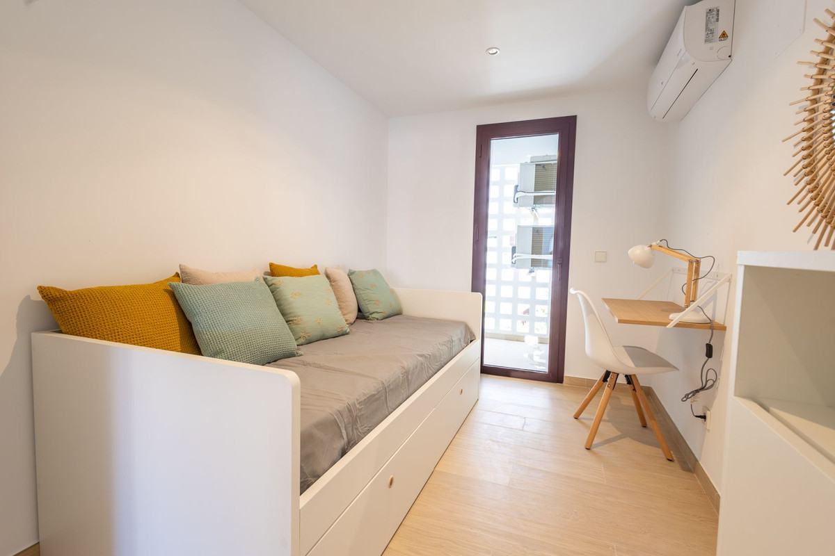 3 Bedroom Apartment for Sale in Nueva Andalucía — view 10