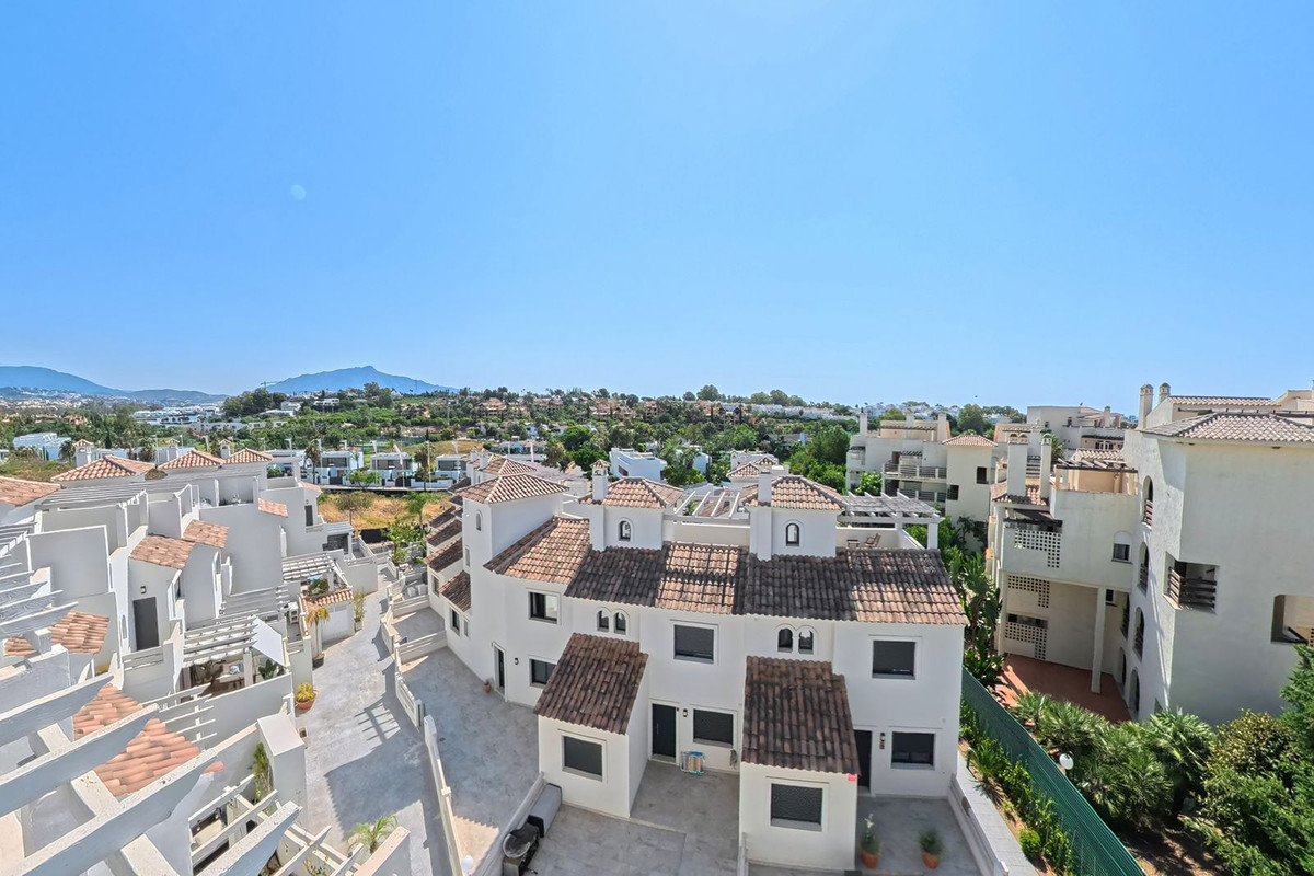 3 Bedroom Villa for Sale in Estepona