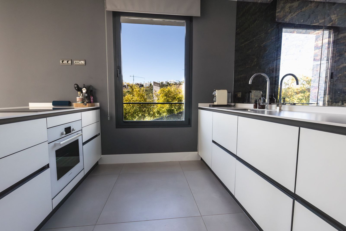 4 Bedroom Villa for Sale in Selwo — 5