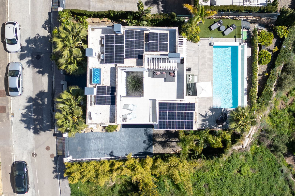 4 Bedroom Villa for Sale in Selwo — 8