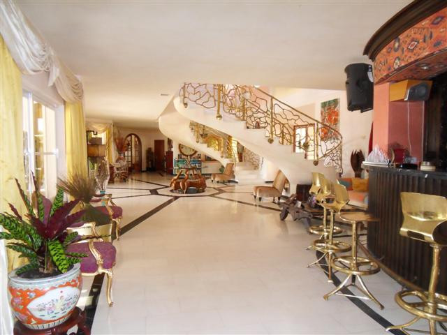 8 Bedroom Villa for Sale in La Quinta — 5