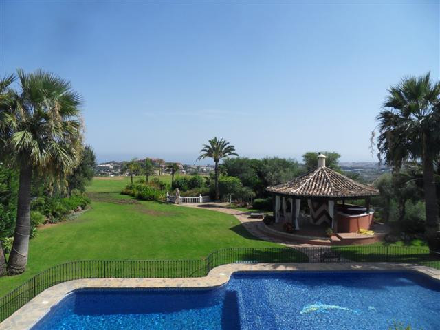 8 Bedroom Villa for Sale in La Quinta — 8