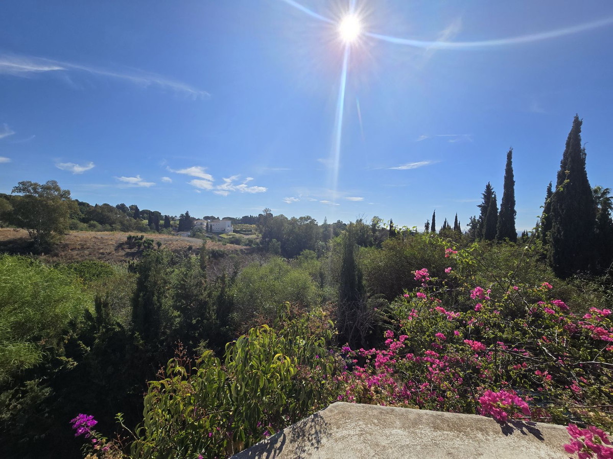 6 Bedroom Villa for Sale in Marbella — view 10