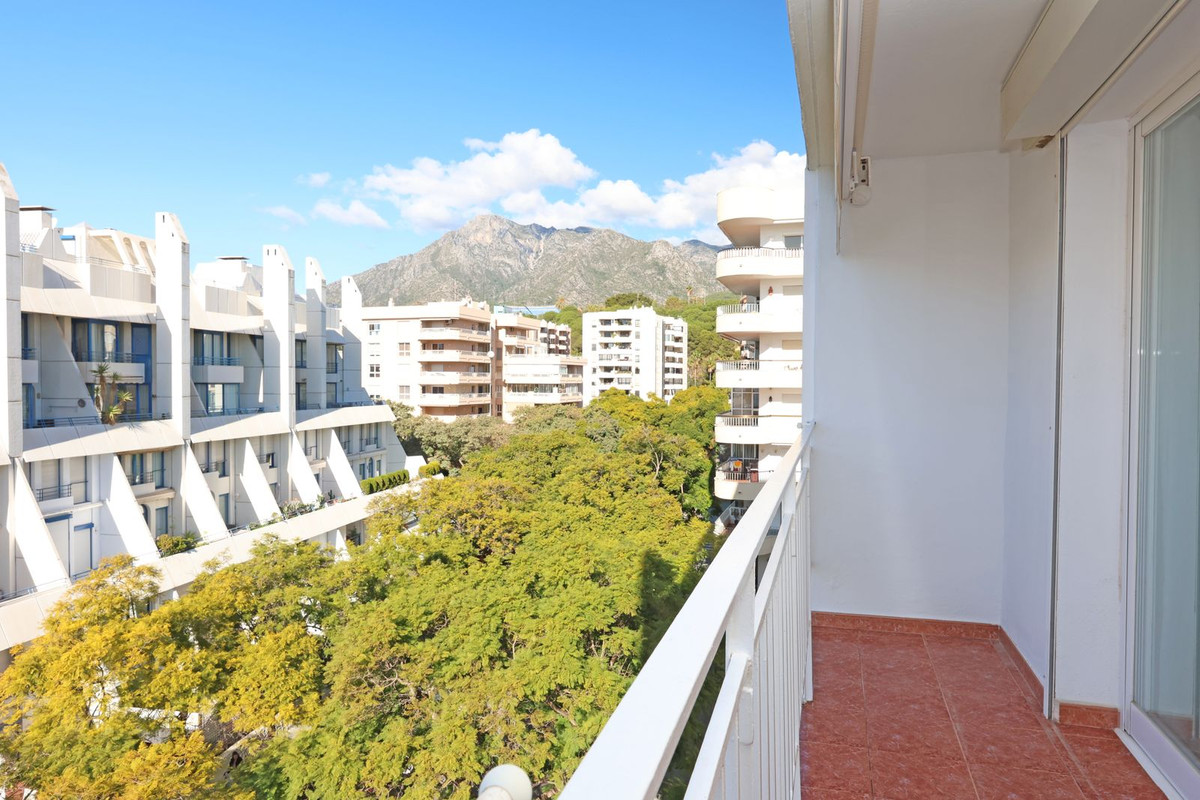 3 Bedroom Apartment for Sale in Marbella