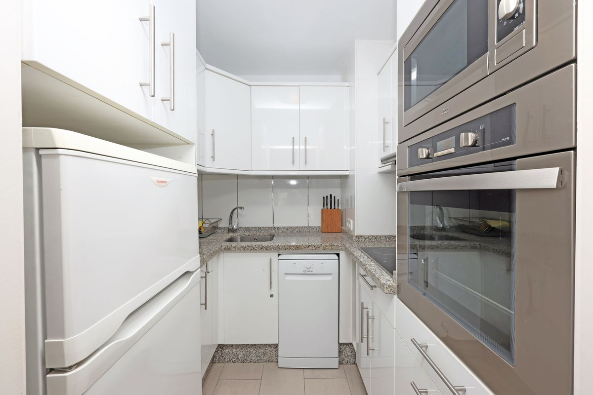 3 Bedroom Apartment for Sale in Marbella — 6