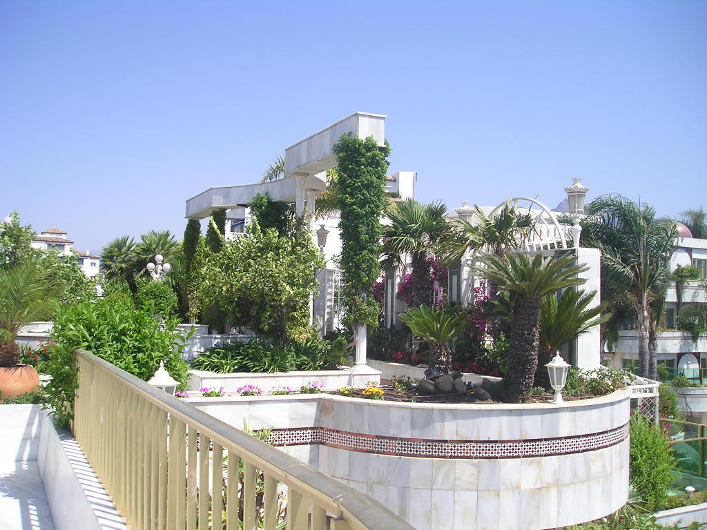 8 Bedroom Apartment for Sale in Puerto Banús — 7