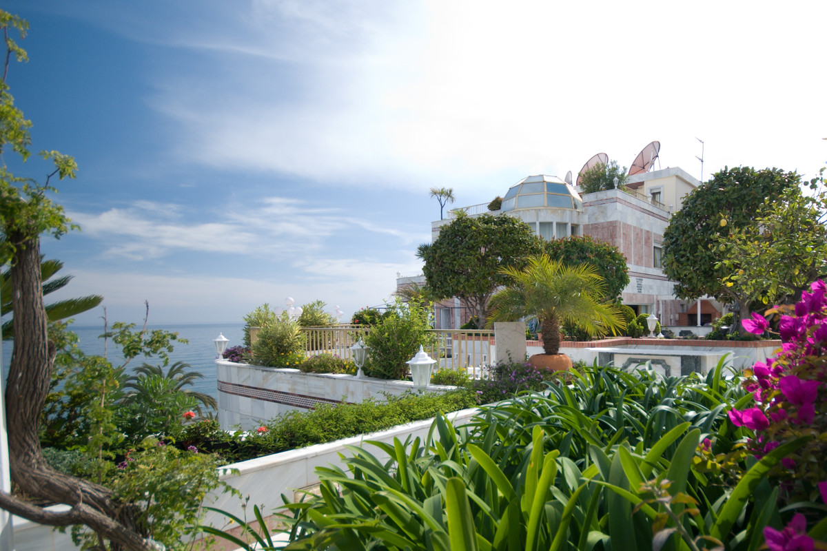 8 Bedroom Apartment for Sale in Puerto Banús — 9