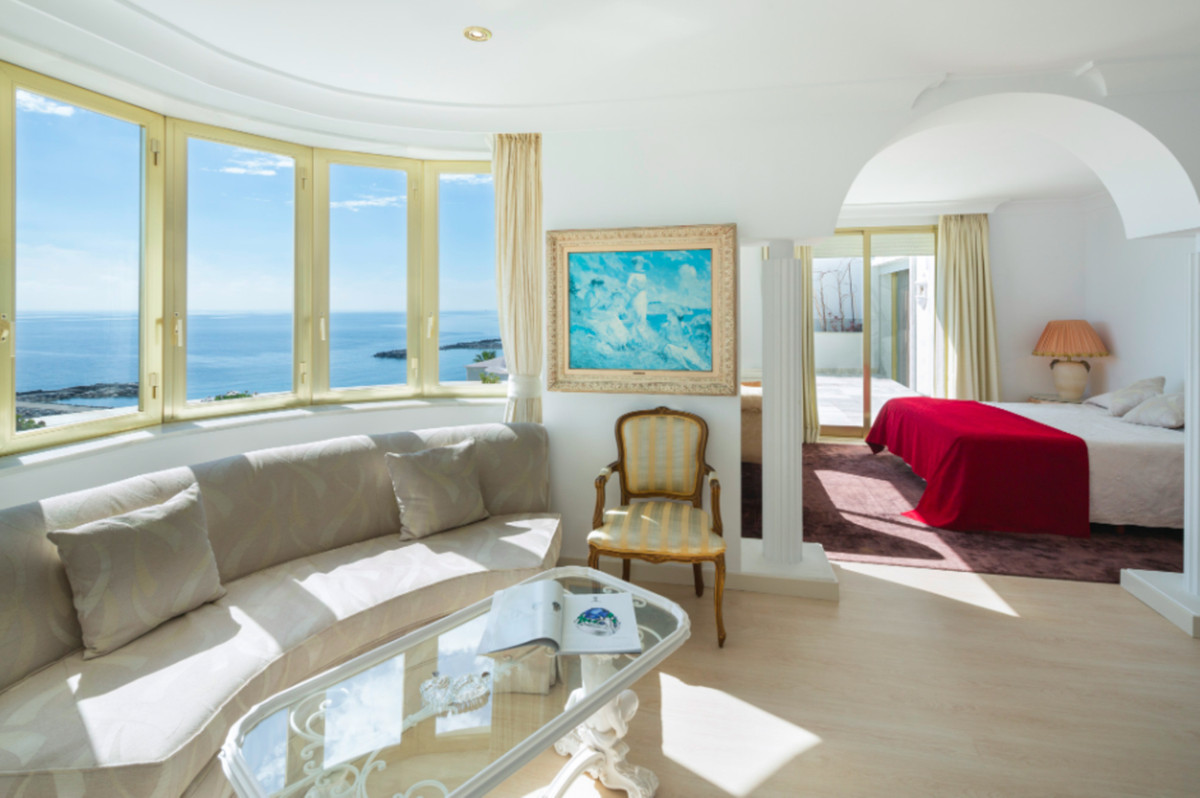 8 Bedroom Apartment for Sale in Puerto Banús — view 10