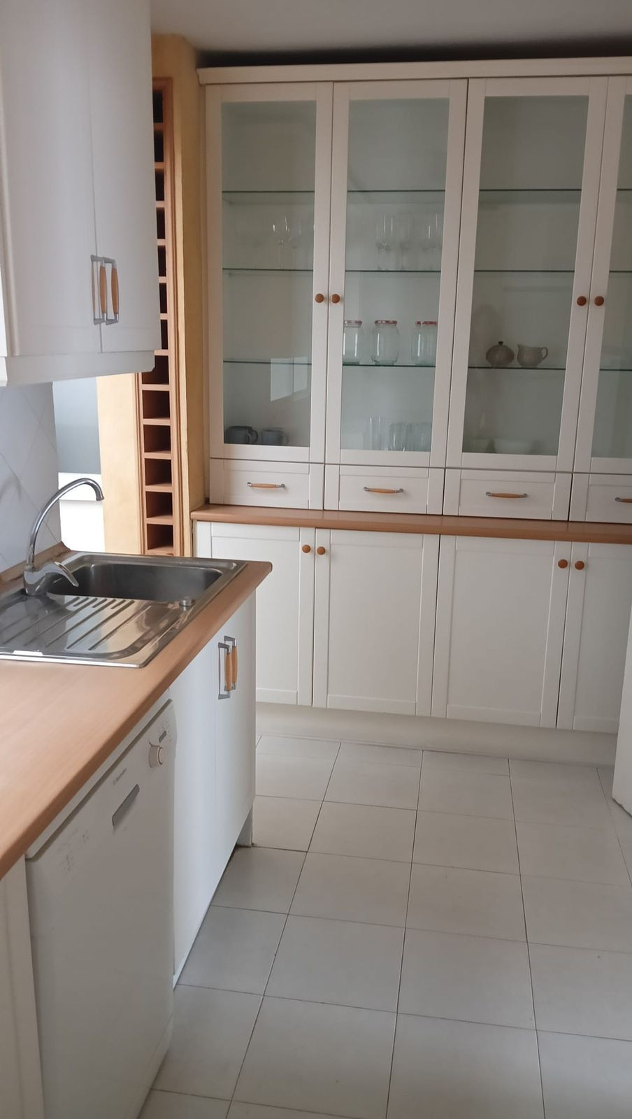 4 Bedroom Apartment for Sale in Marbella — 2