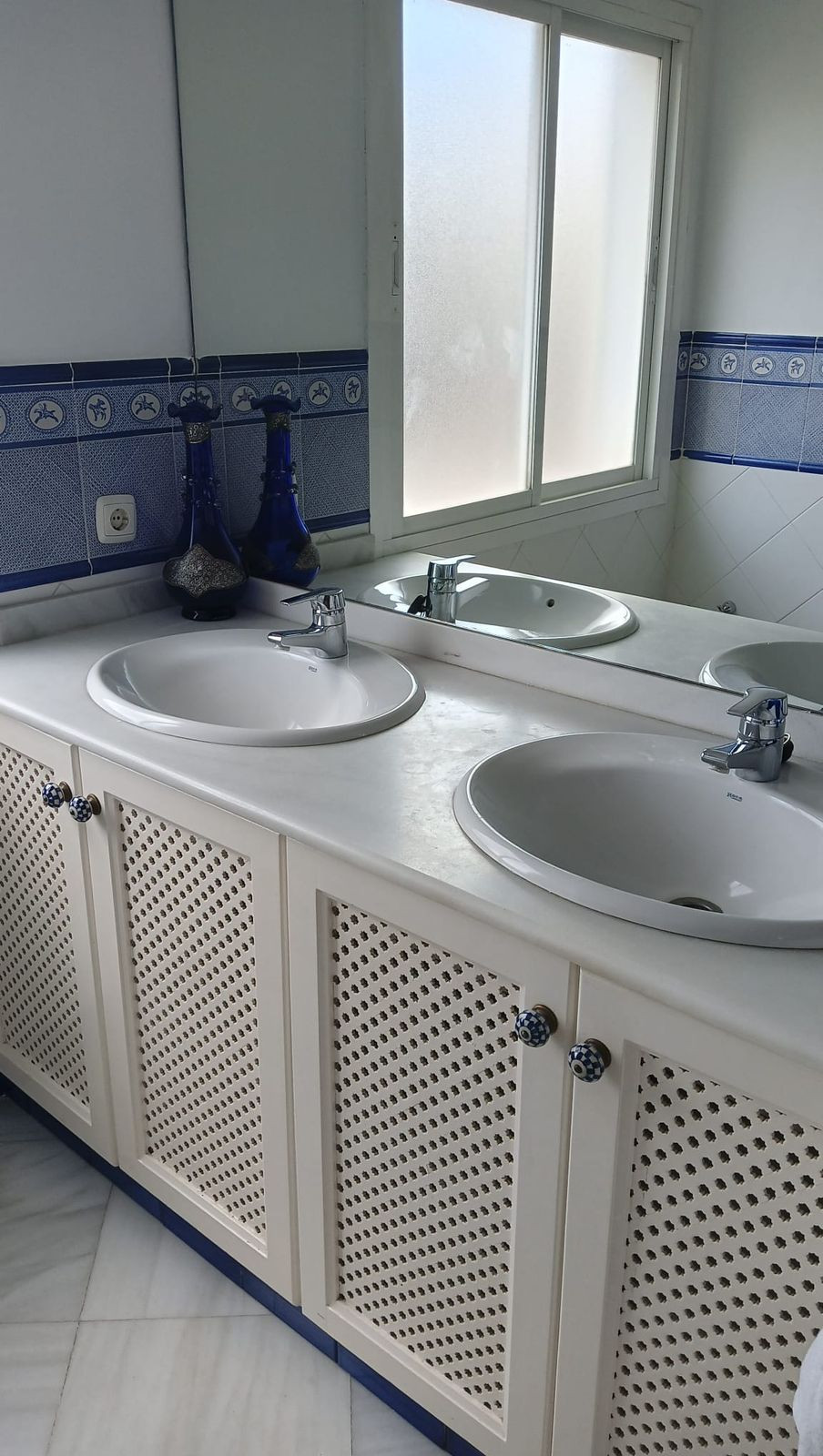 4 Bedroom Apartment for Sale in Marbella — view 10