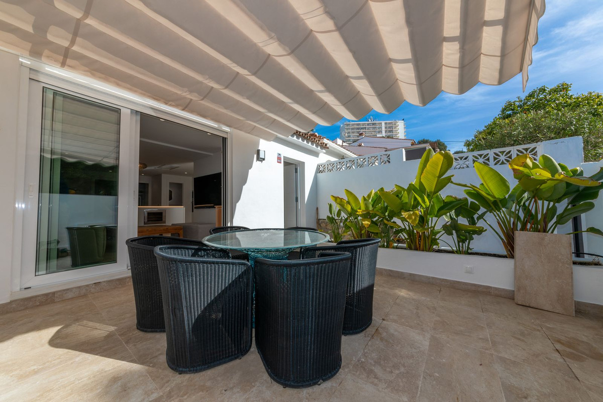 2 Bedroom Villa for Sale in Nueva Andalucía