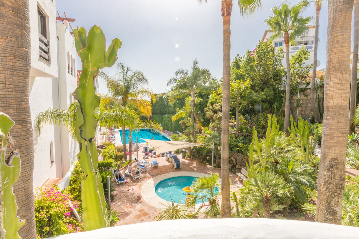 2 Bedroom Apartment for Sale in Nueva Andalucía — view 10
