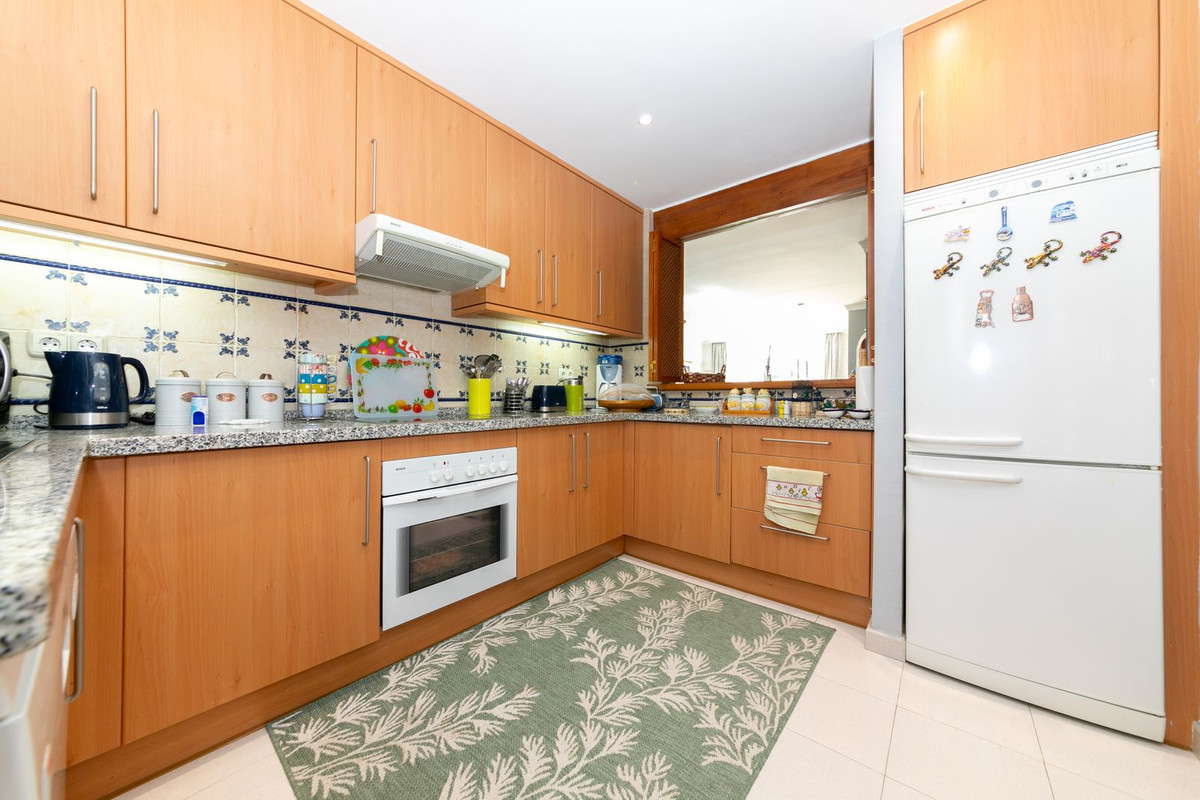 2 Bedroom Apartment for Sale in La Quinta — 6
