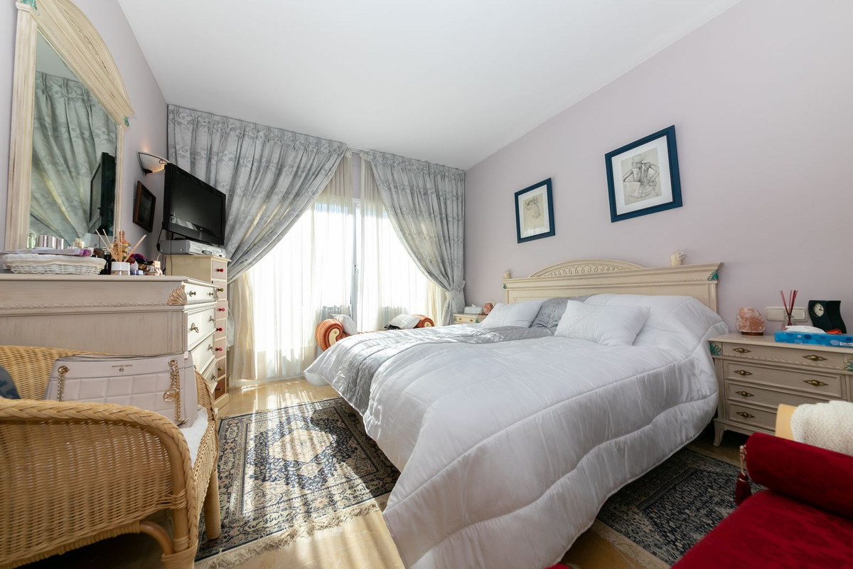 2 Bedroom Apartment for Sale in La Quinta — 9