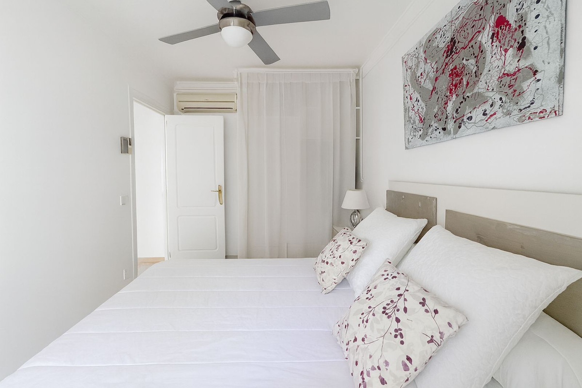 3 Bedroom Apartment for Sale in New Golden Mile — 4