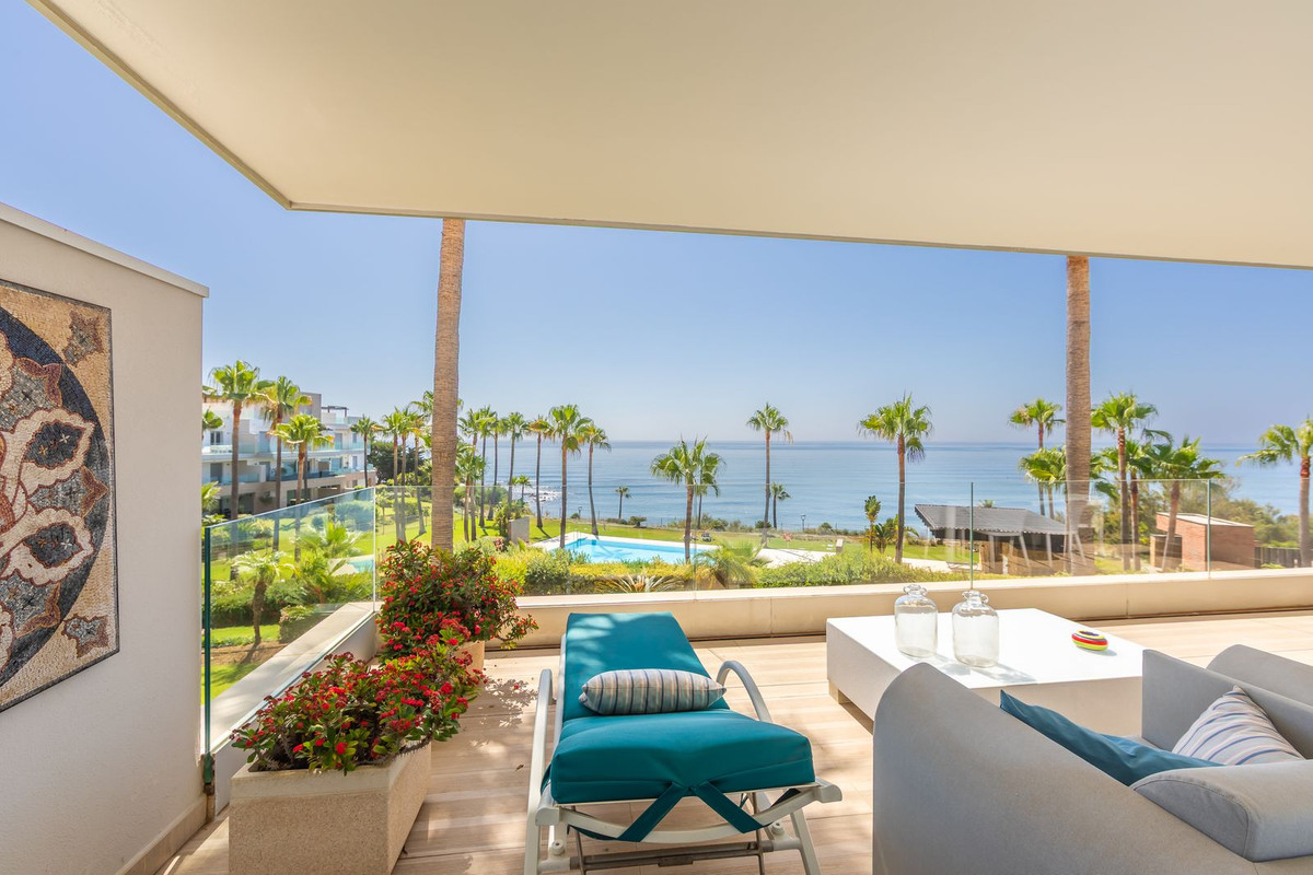 2 Bedroom Apartment for Sale in Estepona — 7