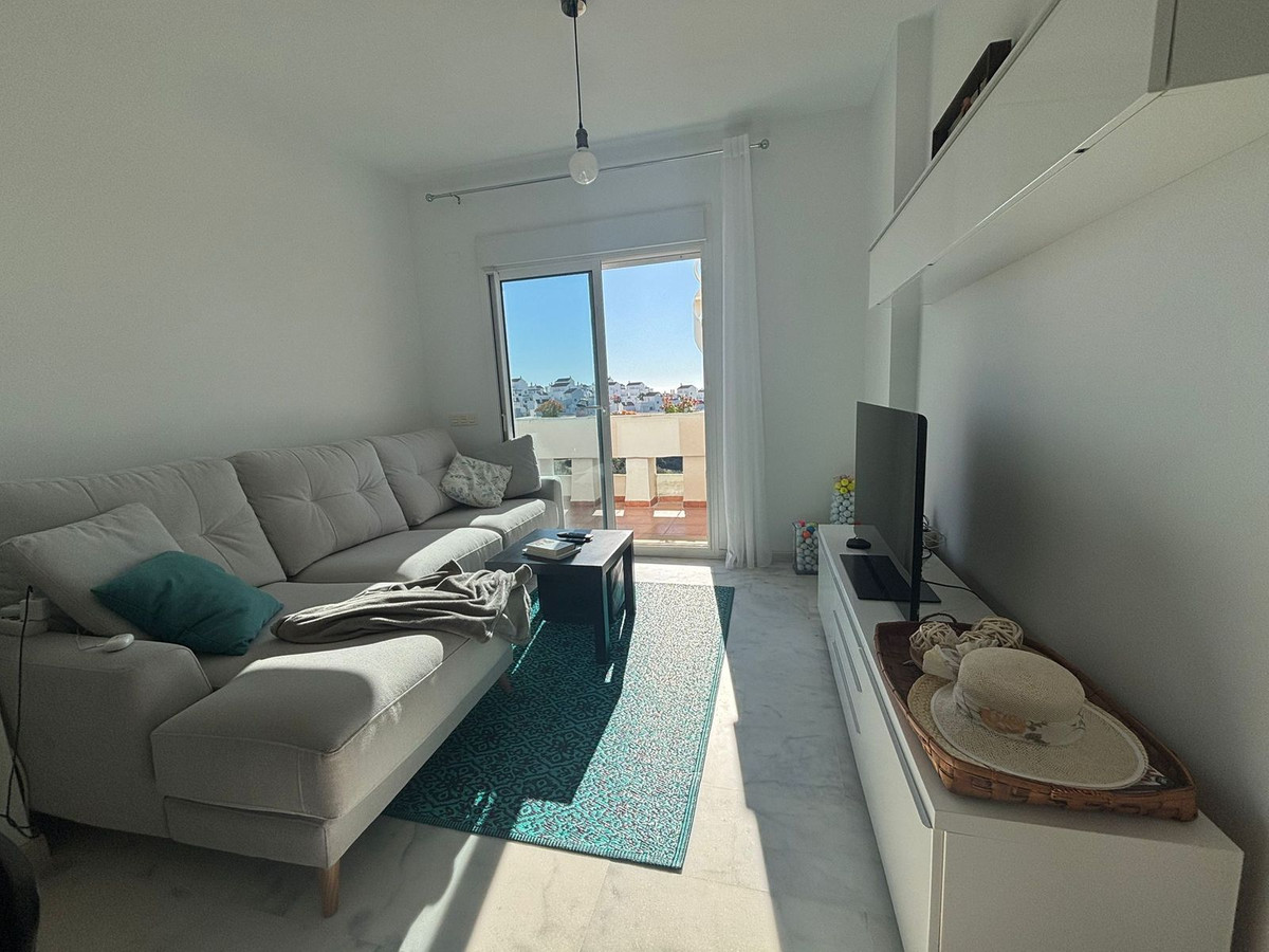 2 Bedroom Apartment for Sale in Estepona — 3