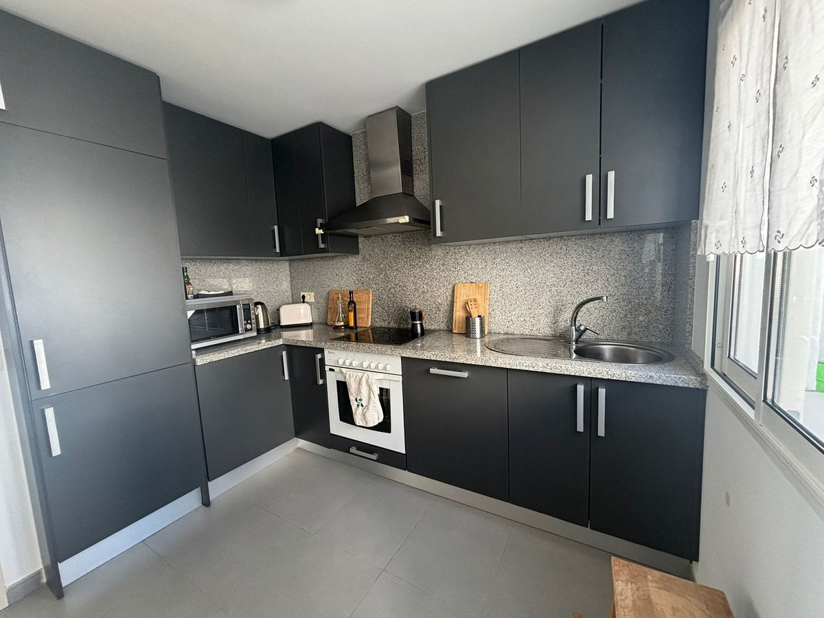 2 Bedroom Apartment for Sale in Estepona — 6