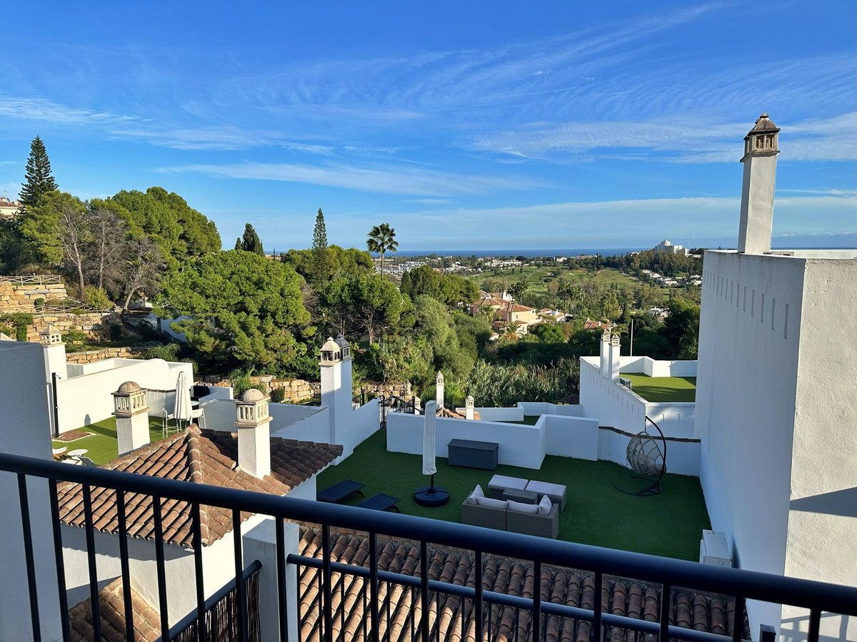 5 Bedroom Apartment for Sale in El Paraiso