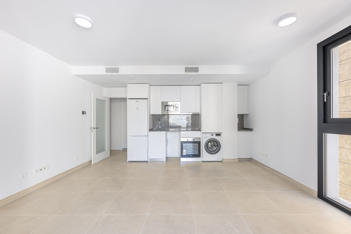 2 Bedroom Apartment for Sale in Estepona — 4