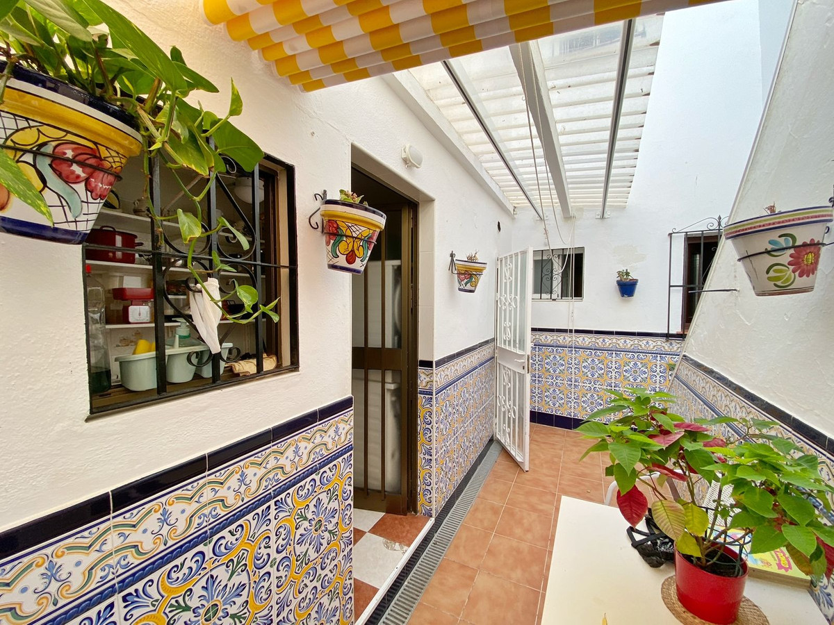 4 Bedroom Villa for Sale in Marbella