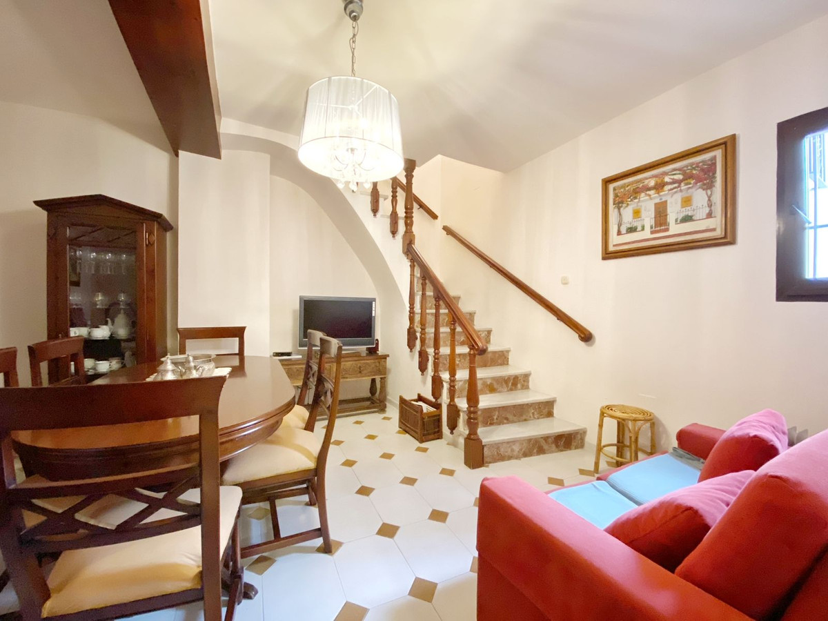 4 Bedroom Villa for Sale in Marbella — 3