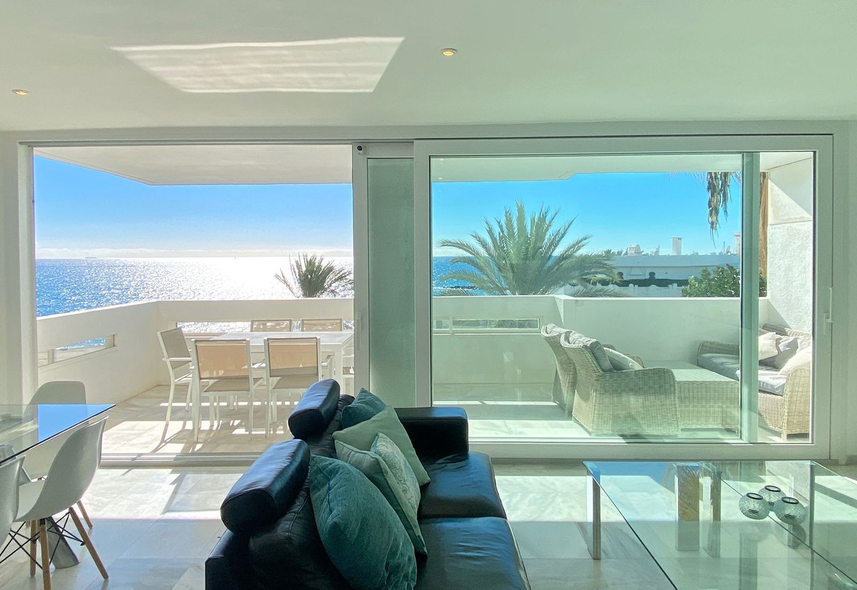 3 Bedroom Apartment for Sale in Marbella — view 10