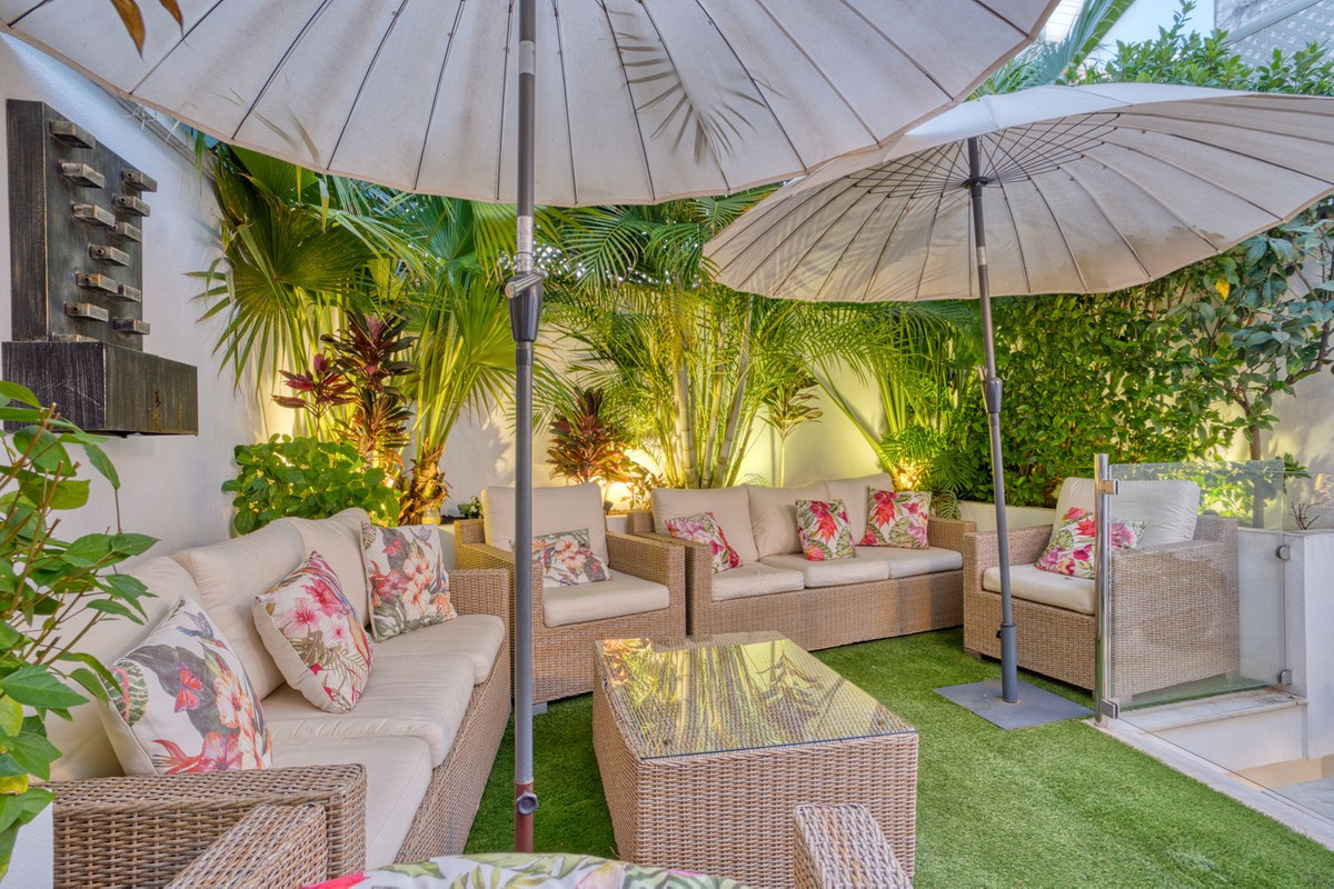 4 Bedroom Villa for Sale in Marbella — 2