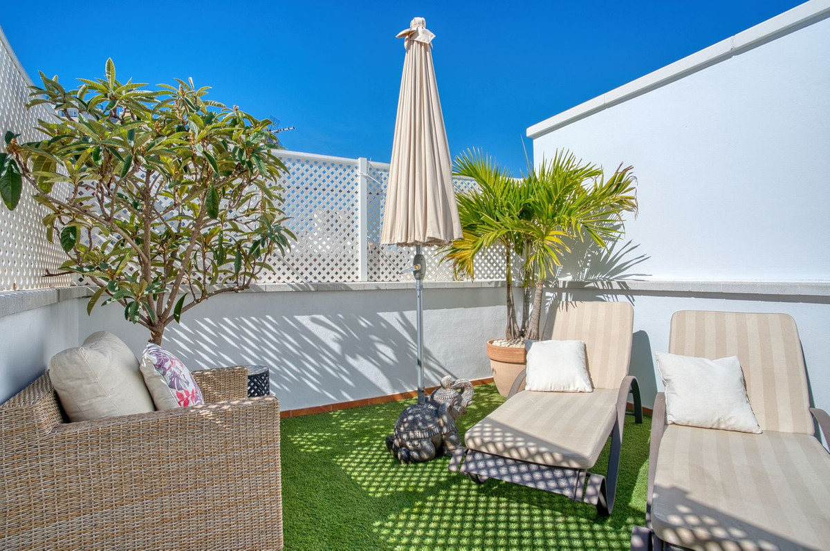 4 Bedroom Villa for Sale in Marbella — view 10