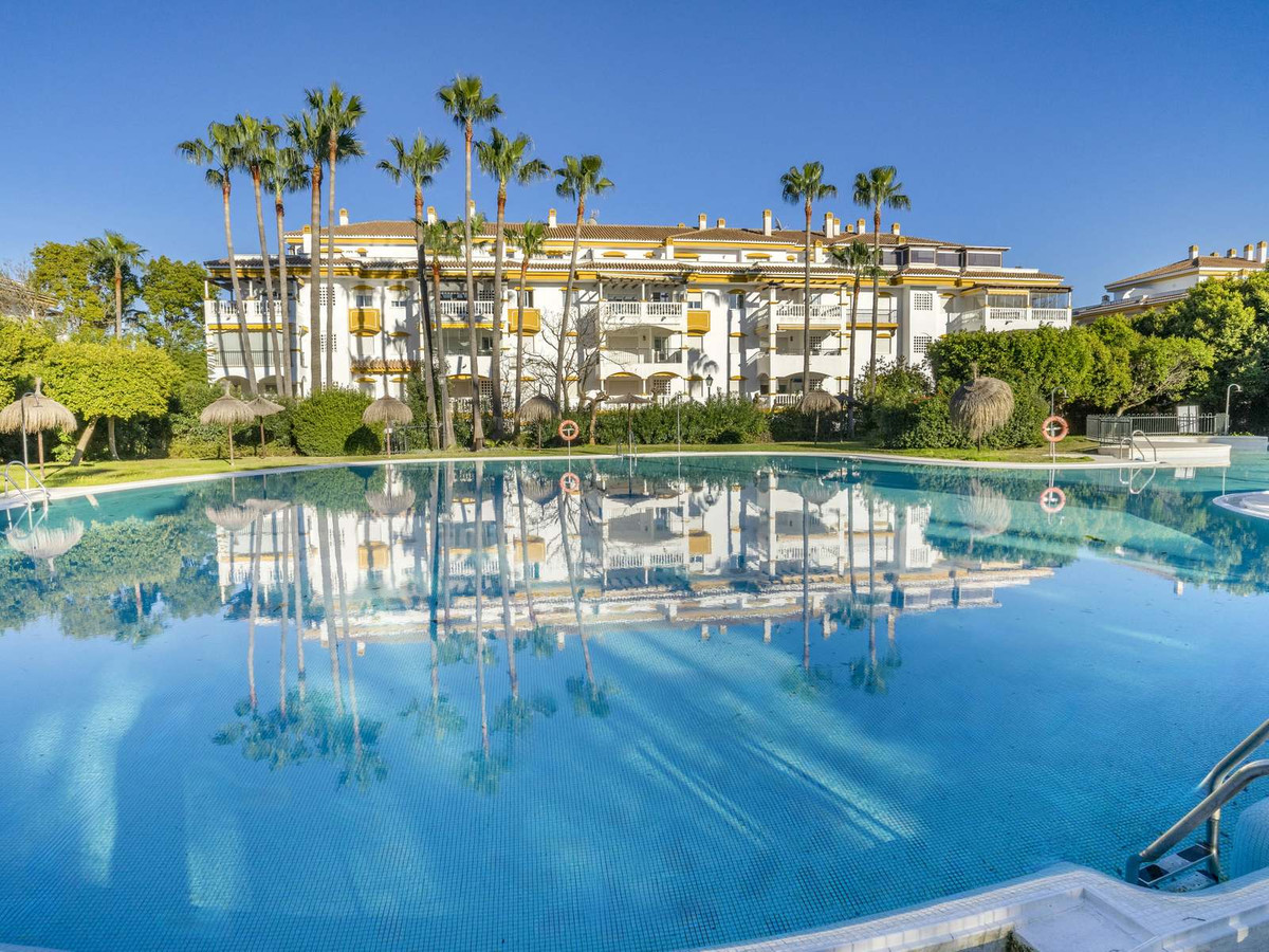 2 Bedroom Apartment for Sale in Marbella — 2